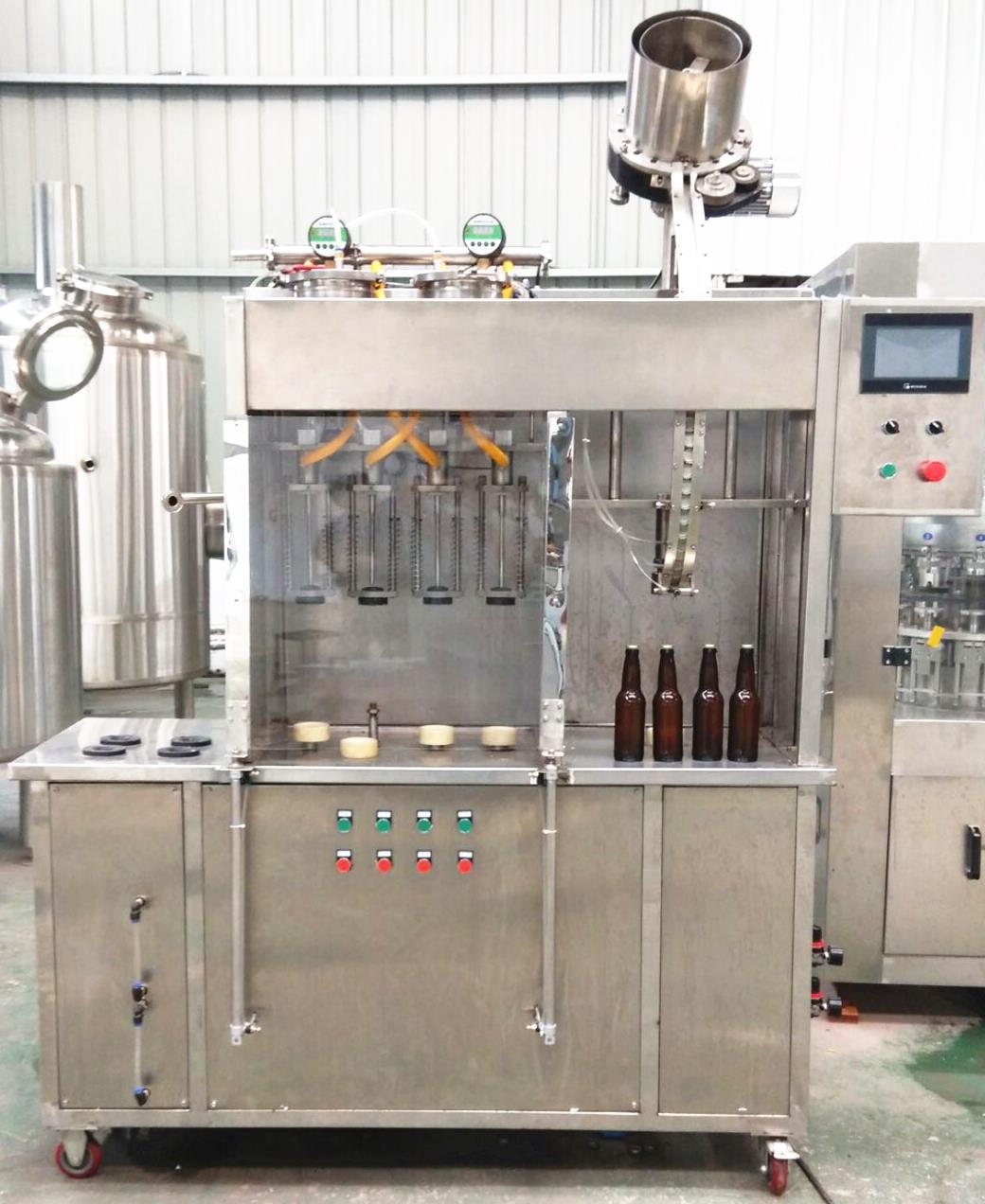 4-4-1 semi-automatic bottling machine.jpg 4-4-1 semi-automatic bottling machine.jpg